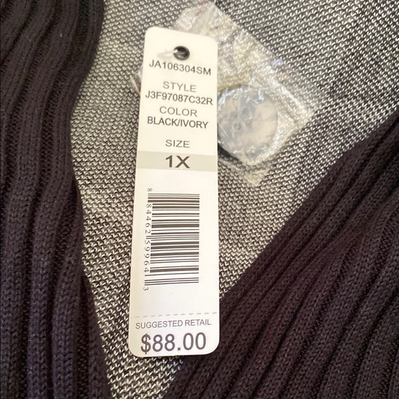 Joseph A Black and Gray Shrug Sweater with Modern Geometric Design - Picture 2 of 4